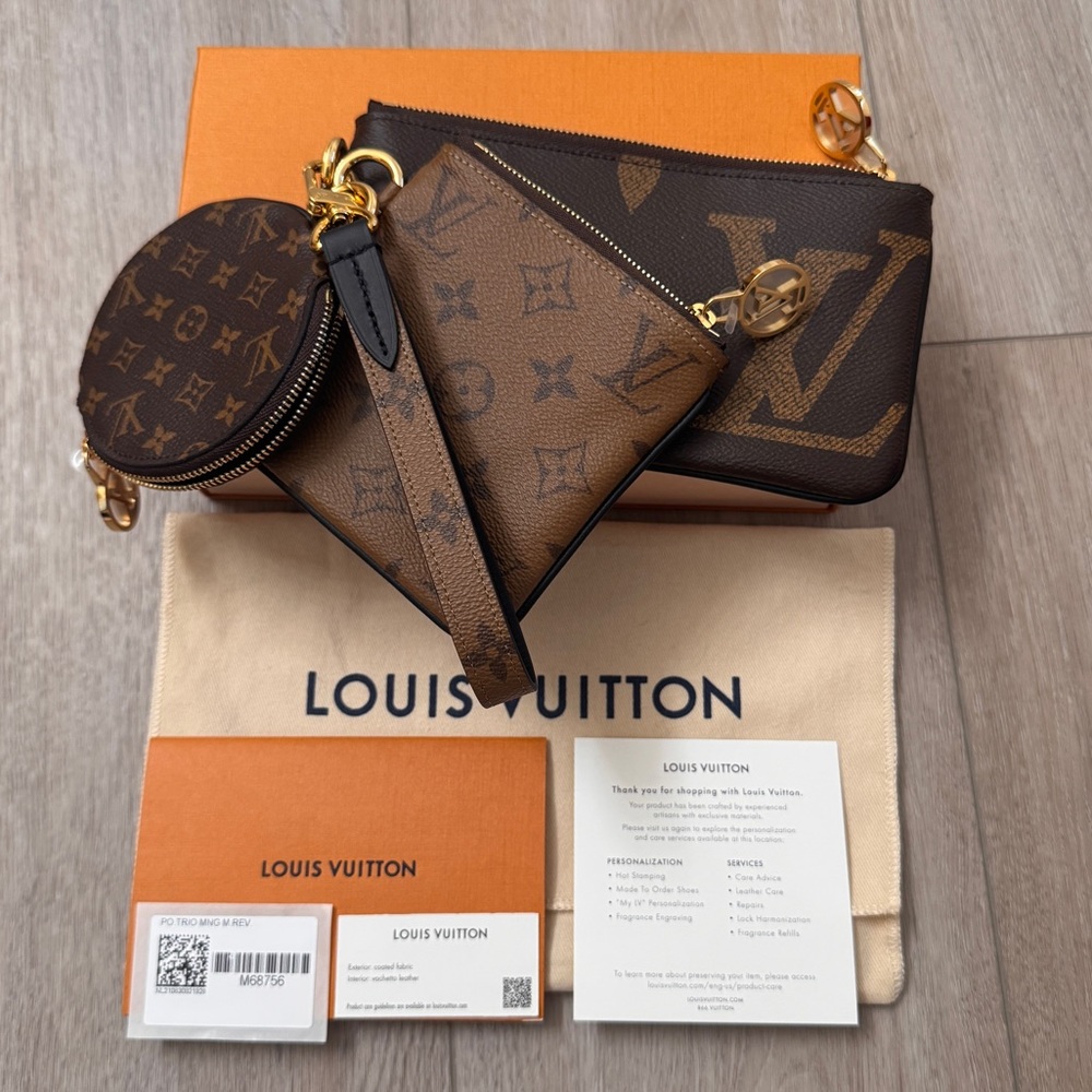 Louis Vuitton Trio Pochette Monogram Giant Wrislet